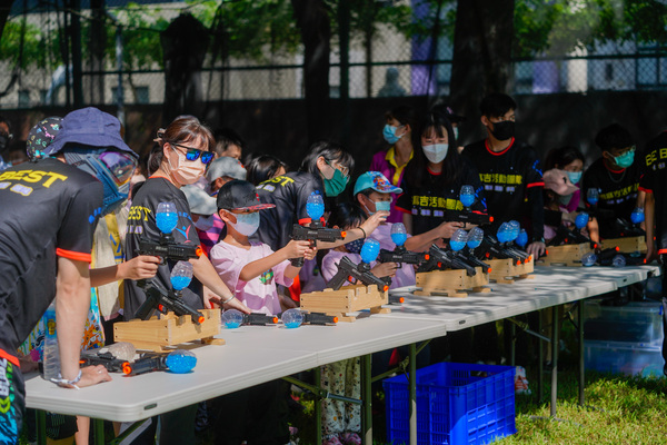 水彈固定靶射擊體驗：高雄台南最專業熊麻吉水彈活動團隊