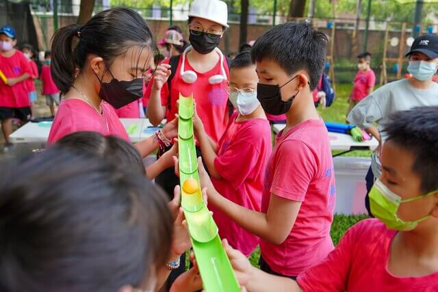 提供多元歡樂才是熊麻吉基本價值：台南承豐教育學苑（安親班）歡樂水彈戶外夏令營～高雄台南補習班戶外教學（冬令營）全台唯一提供免費與多元課程水彈活動